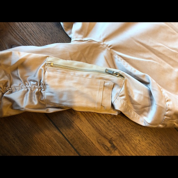 SOLD🔴Bomber jacket - Picture 5 of 5